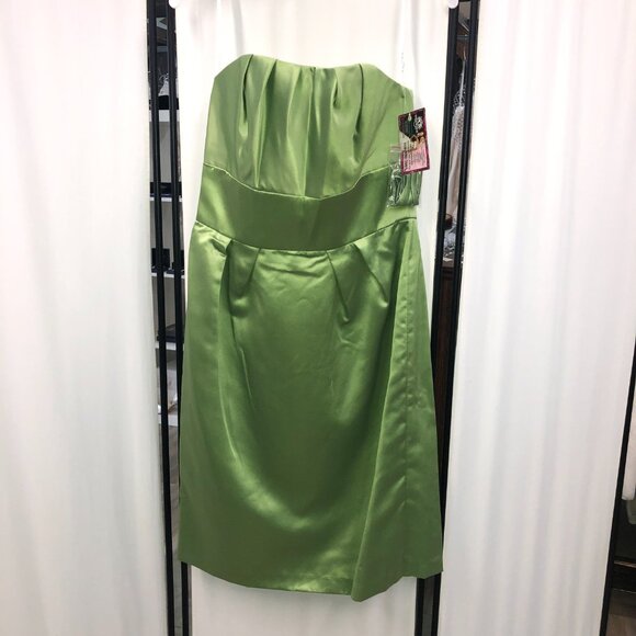 Size 6 Knee-Length Bridesmaid Dress, Apple, Fern Green, Pistachio Satin, Cruise - Picture 2 of 5